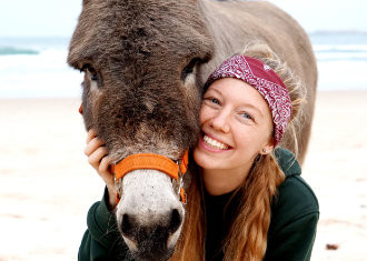 Fotos_330x235_Lotta-Lubkoll_2_foto-Stefan-Schiele