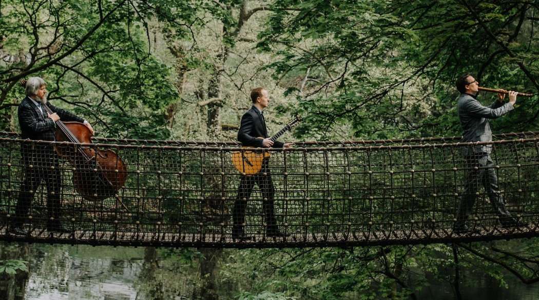 Fotos_1050x585_Wildes-Holz_2024_foto-Sandy-Klein