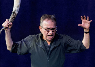 Fotos_330x235_walter_renneisen