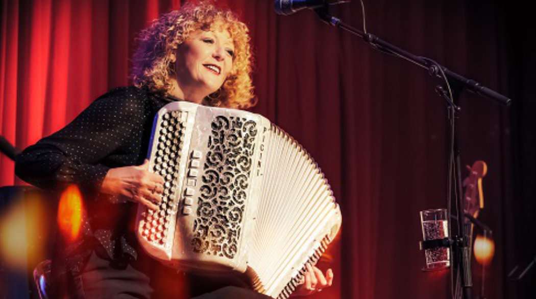 A_Fotos_1050x585_Lydie-Auvray_foto-Volker-Neumann