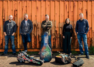 A_Fotos_330x235_Irish-Spring_Band-Daimh